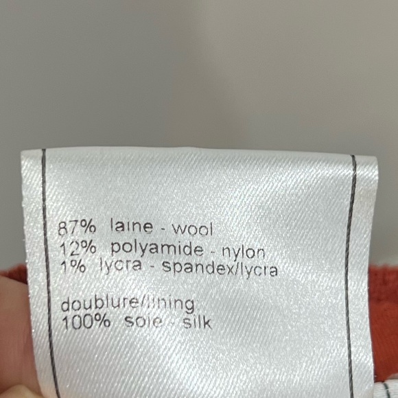 VINTAGE CHANEL BOUTIQUE Wool Blazer & Skirt Set – Size 38 (1998 Collection) - Picture 8 of 8